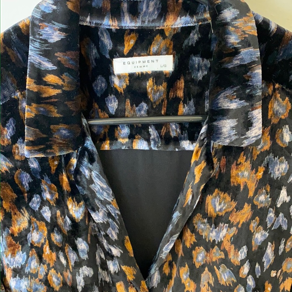 Designer Equipment button shirt size Large